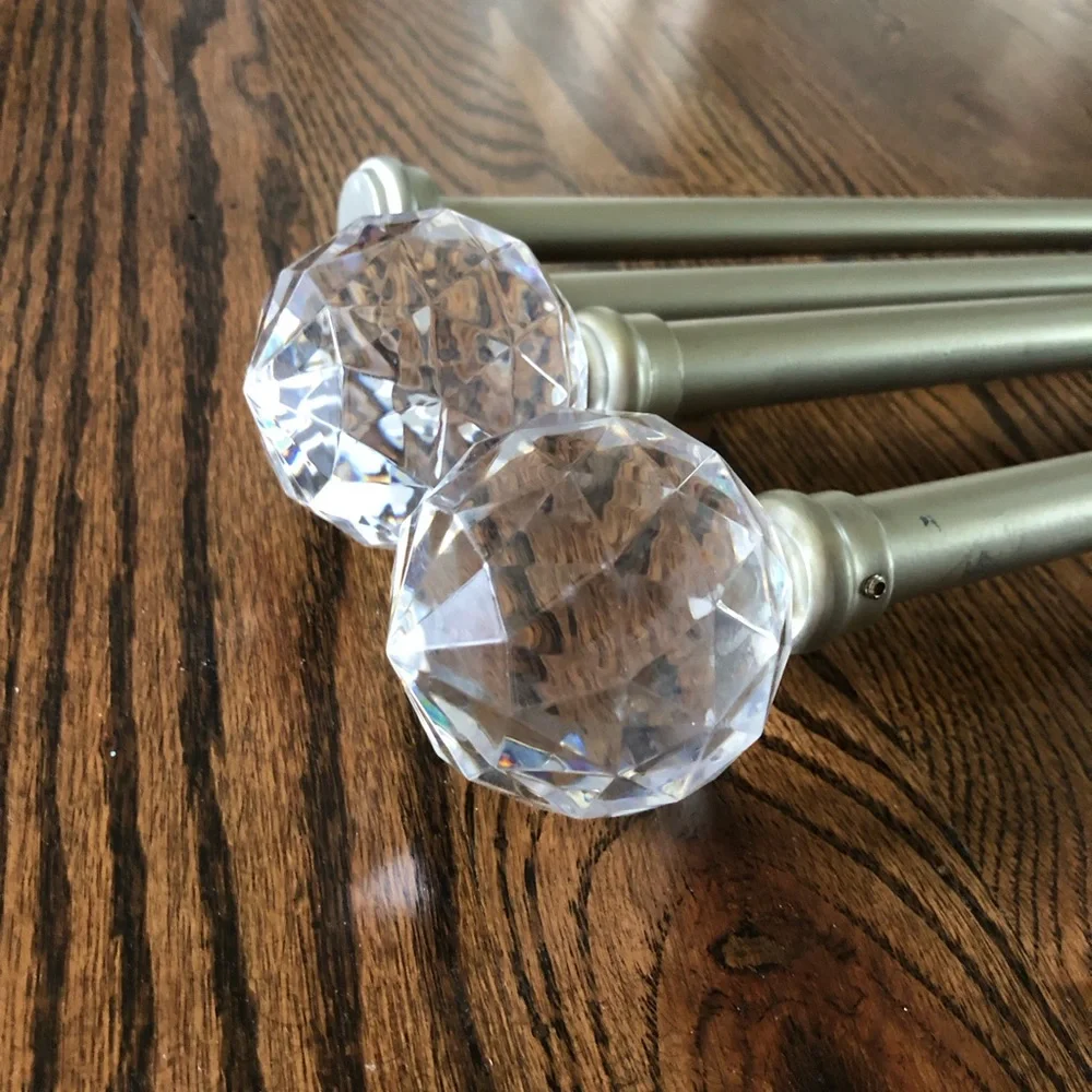 N/A features adjustable